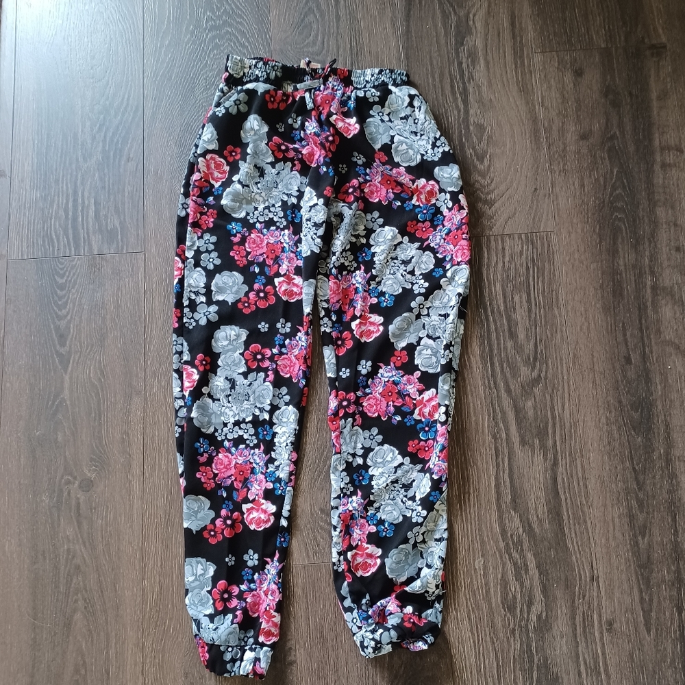 Girls LOT Small to 12 pajama, romp around pants. Lot of 3 pair.